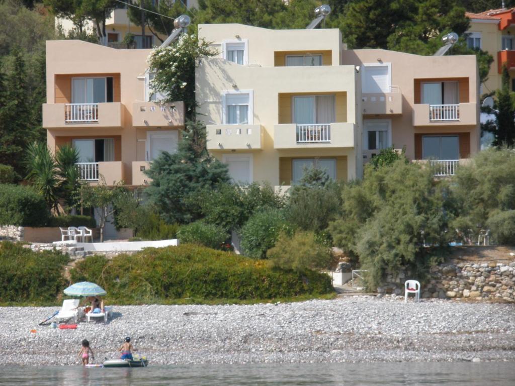 Iason Hotel Apartments Giosonas Esterno foto