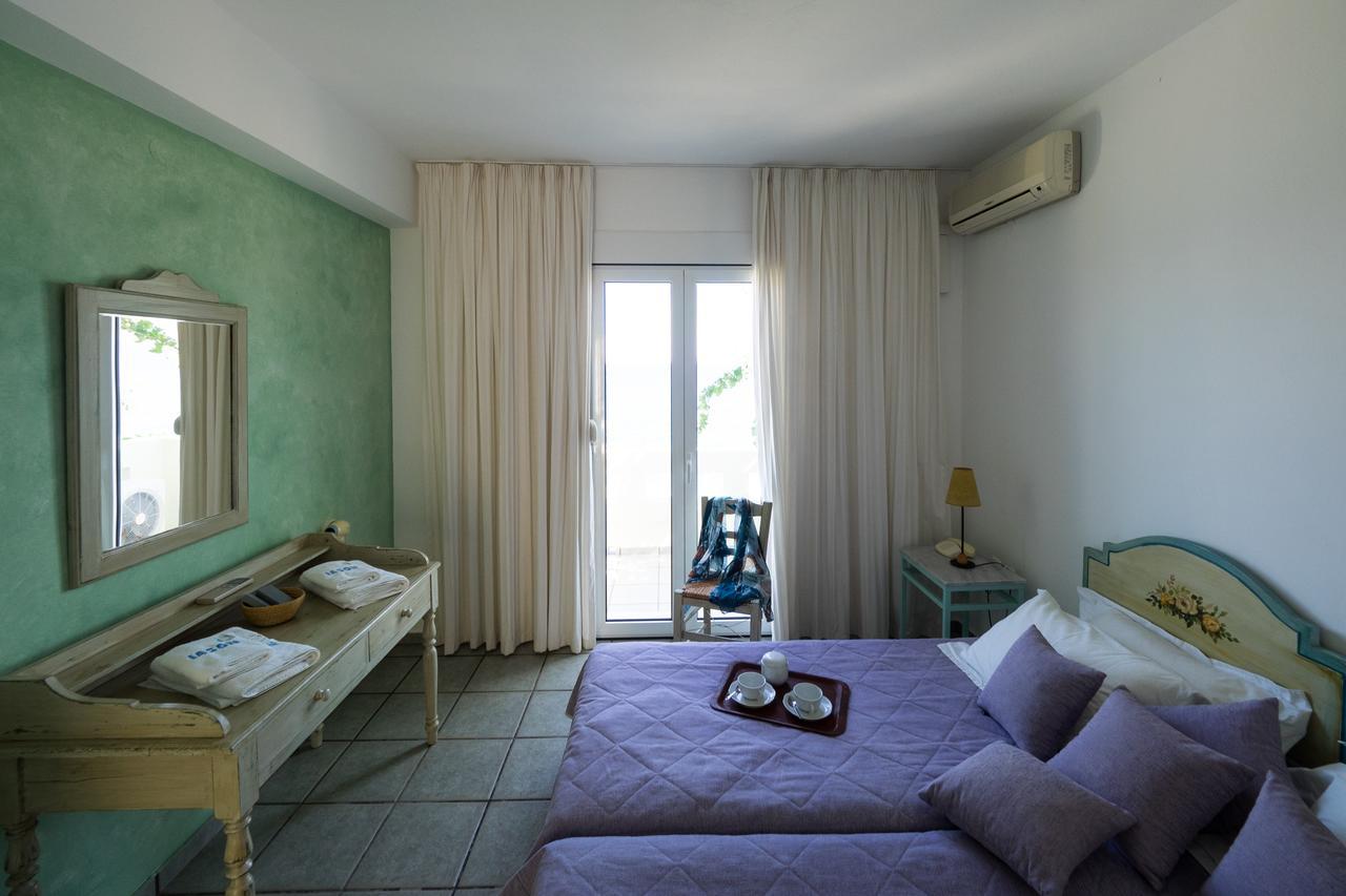 Iason Hotel Apartments Giosonas Esterno foto